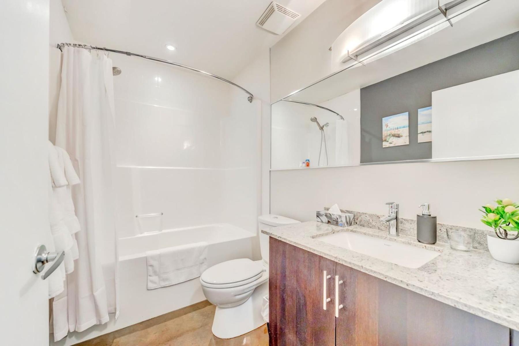 Luxury 2Br Condo - King Bed - Stunning City Views Κάλγκαρι Εξωτερικό φωτογραφία