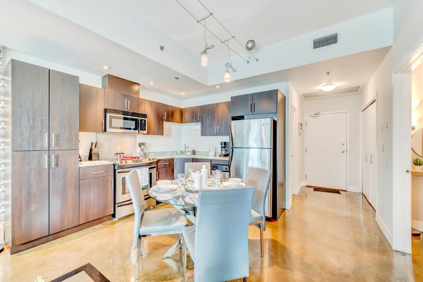 Luxury 2Br Condo - King Bed - Stunning City Views Κάλγκαρι Εξωτερικό φωτογραφία