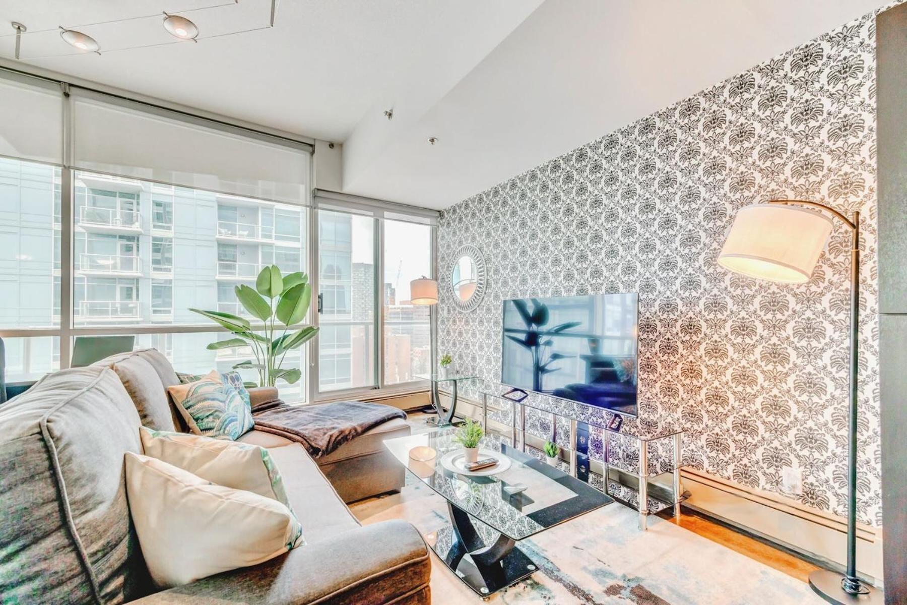 Luxury 2Br Condo - King Bed - Stunning City Views Κάλγκαρι Εξωτερικό φωτογραφία